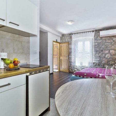 Apartmani Anna Умаг Экстерьер фото