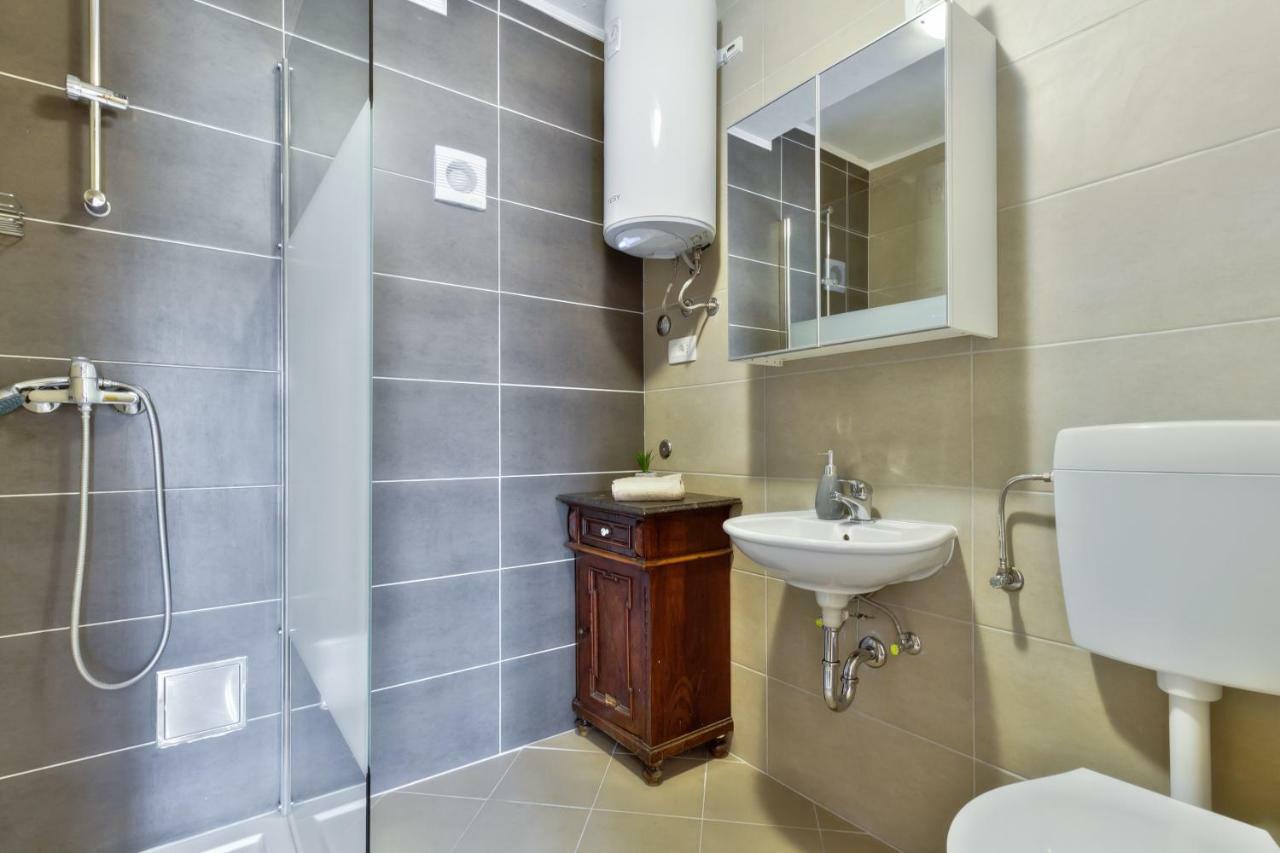 Apartmani Anna Умаг Экстерьер фото