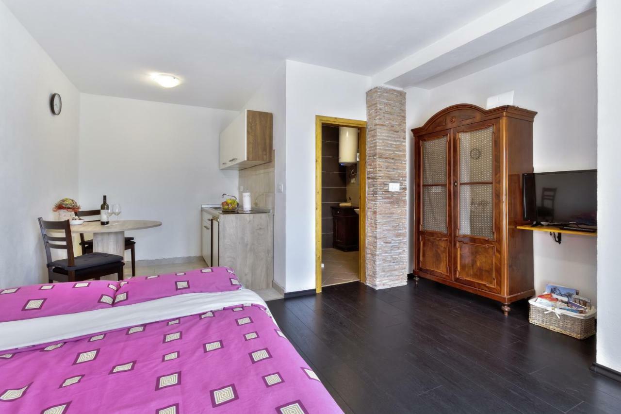 Apartmani Anna Умаг Экстерьер фото