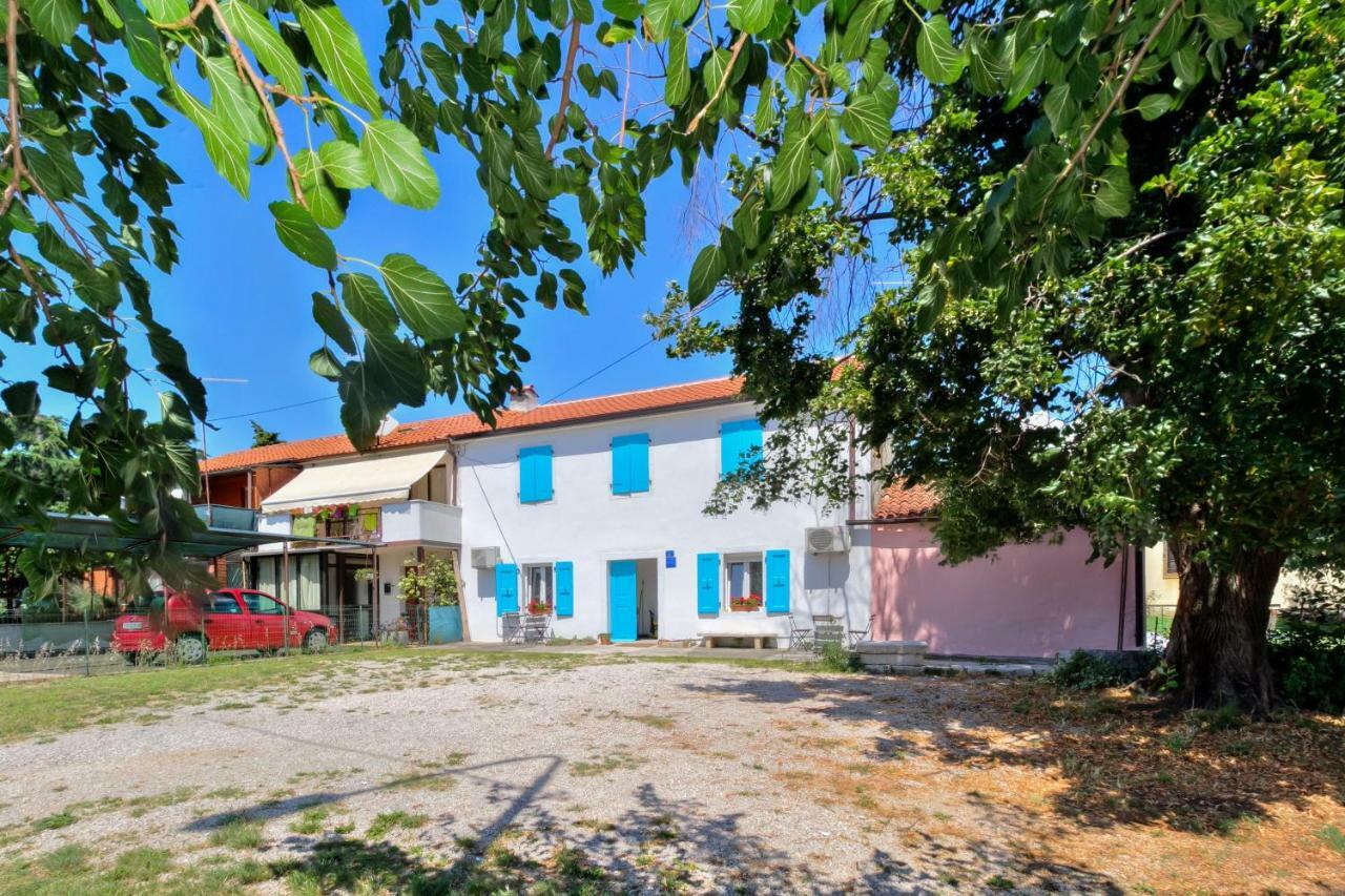 Apartmani Anna Умаг Экстерьер фото