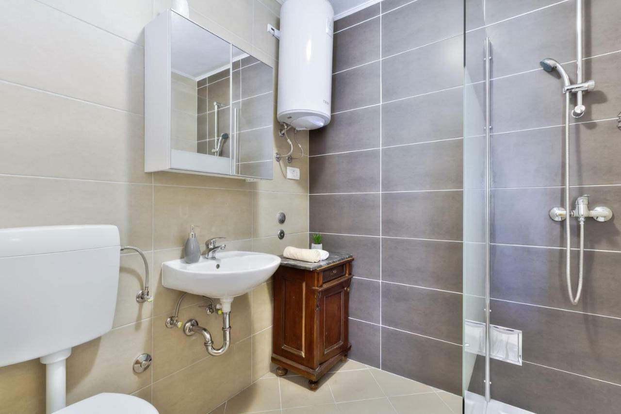 Apartmani Anna Умаг Экстерьер фото