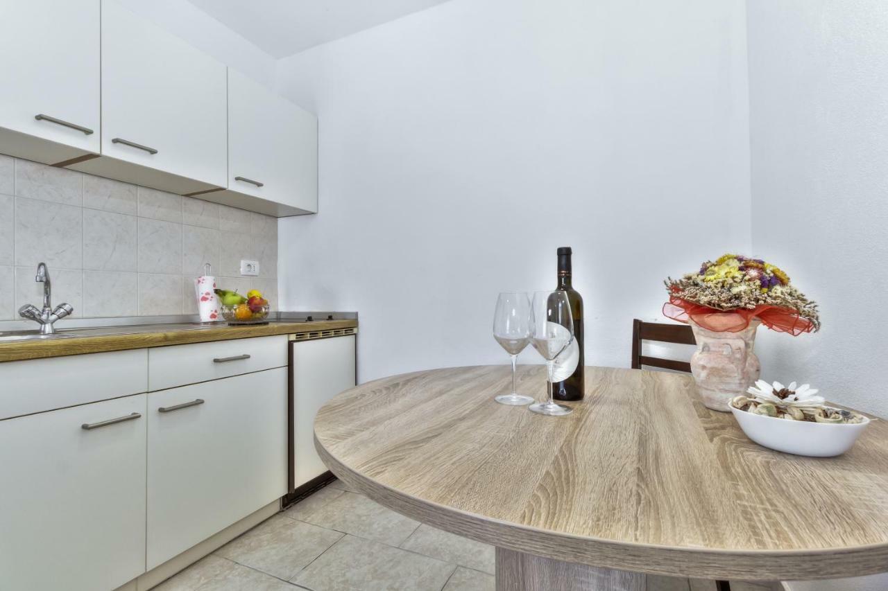 Apartmani Anna Умаг Экстерьер фото